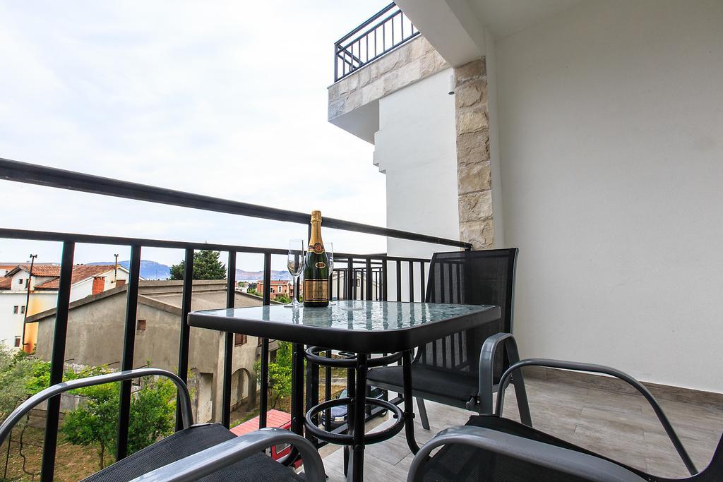 Apartments Saric Bar Exterior foto