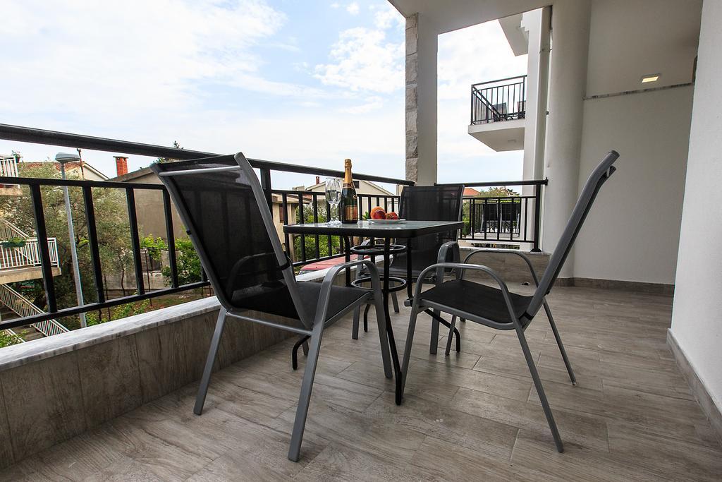 Apartments Saric Bar Exterior foto